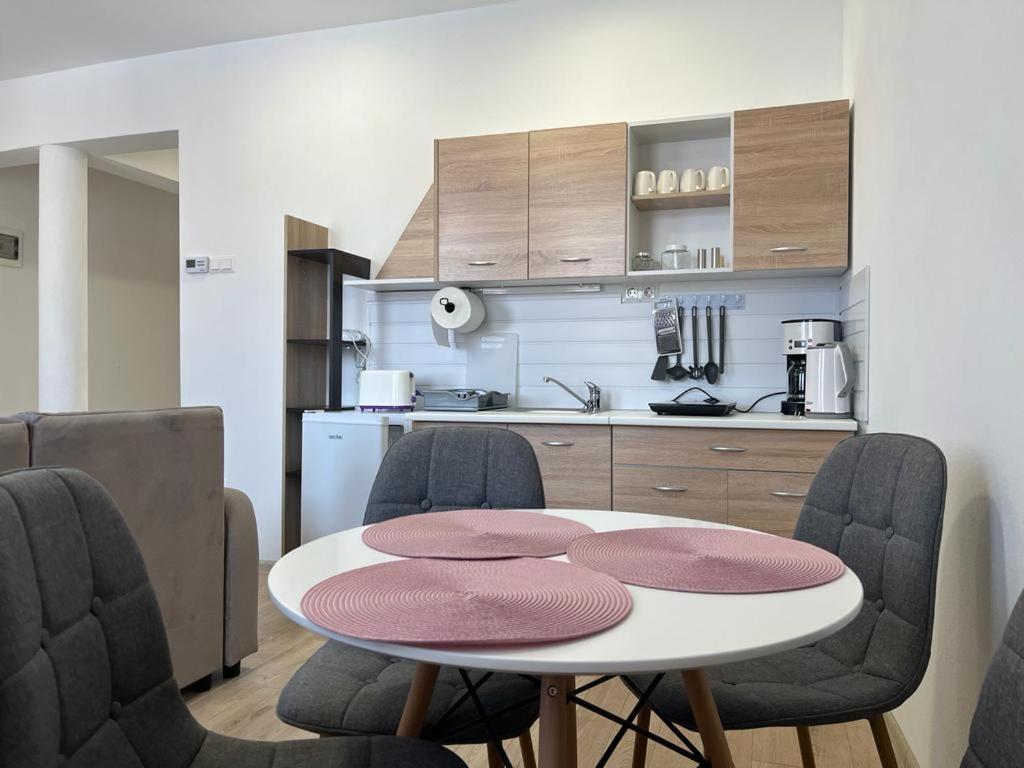 Sabina Apartaments Sfântu-Gheorghe Exterior foto